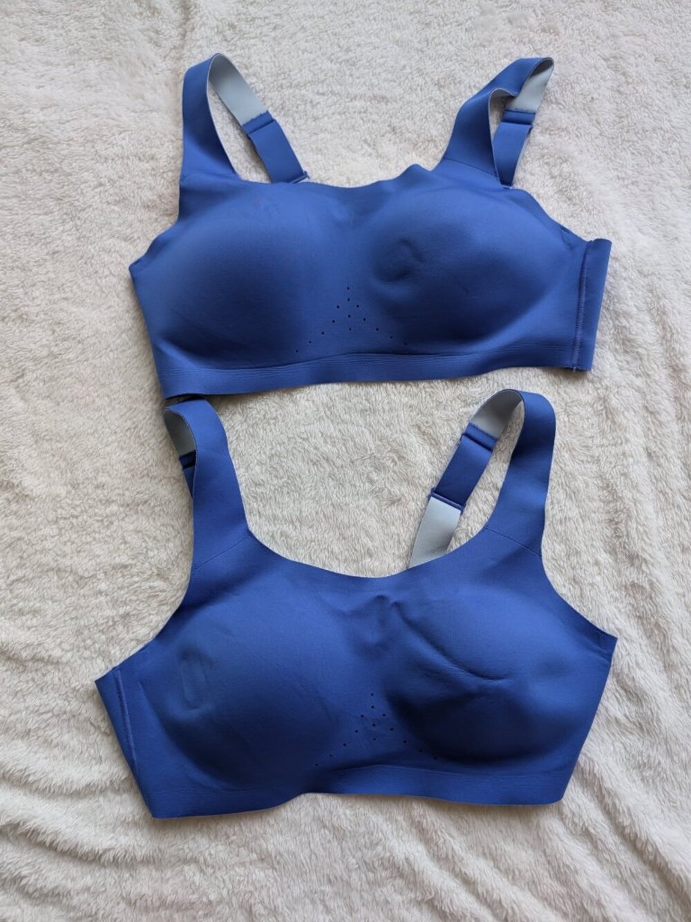 Women's Brooks Blue Sports Bra Size 34 C/D